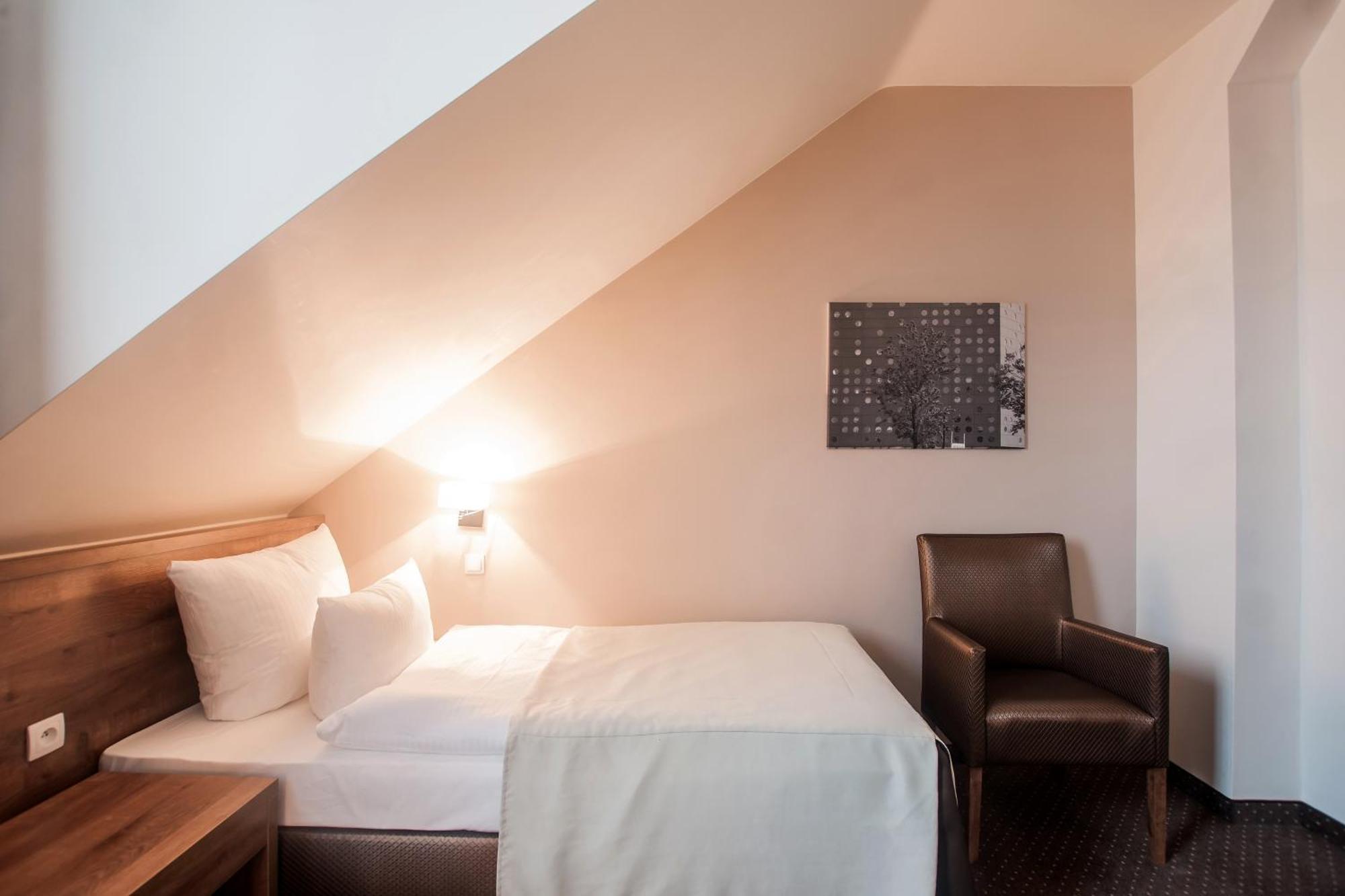 Hotel Gem Breslavia Habitación foto
